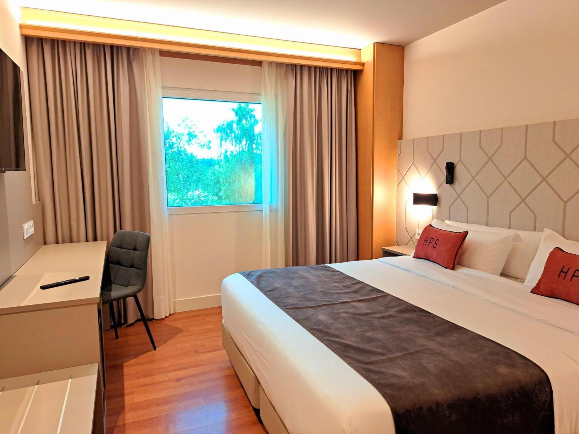 Puerta Hotel Santander