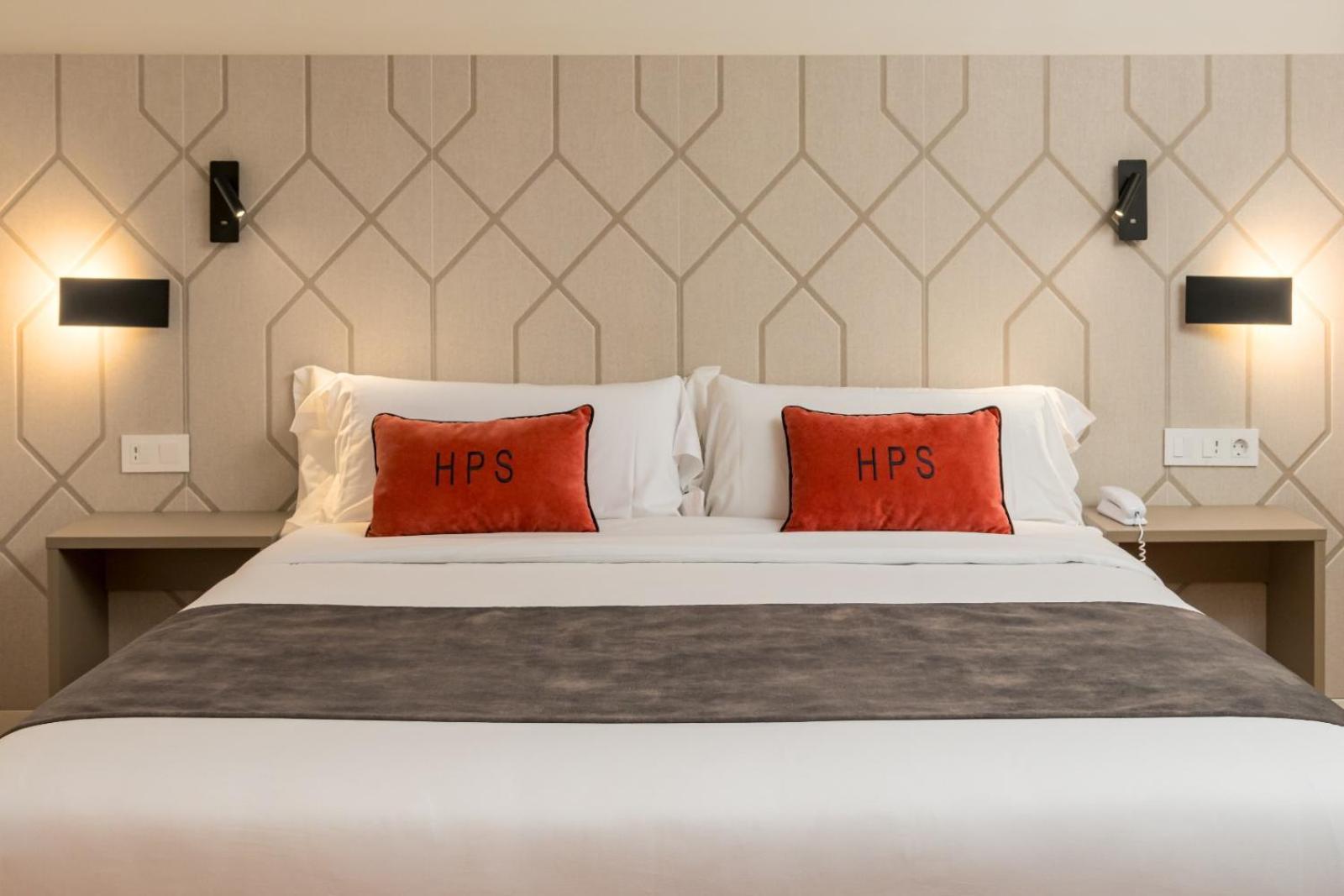 Puerta Hotel Santander