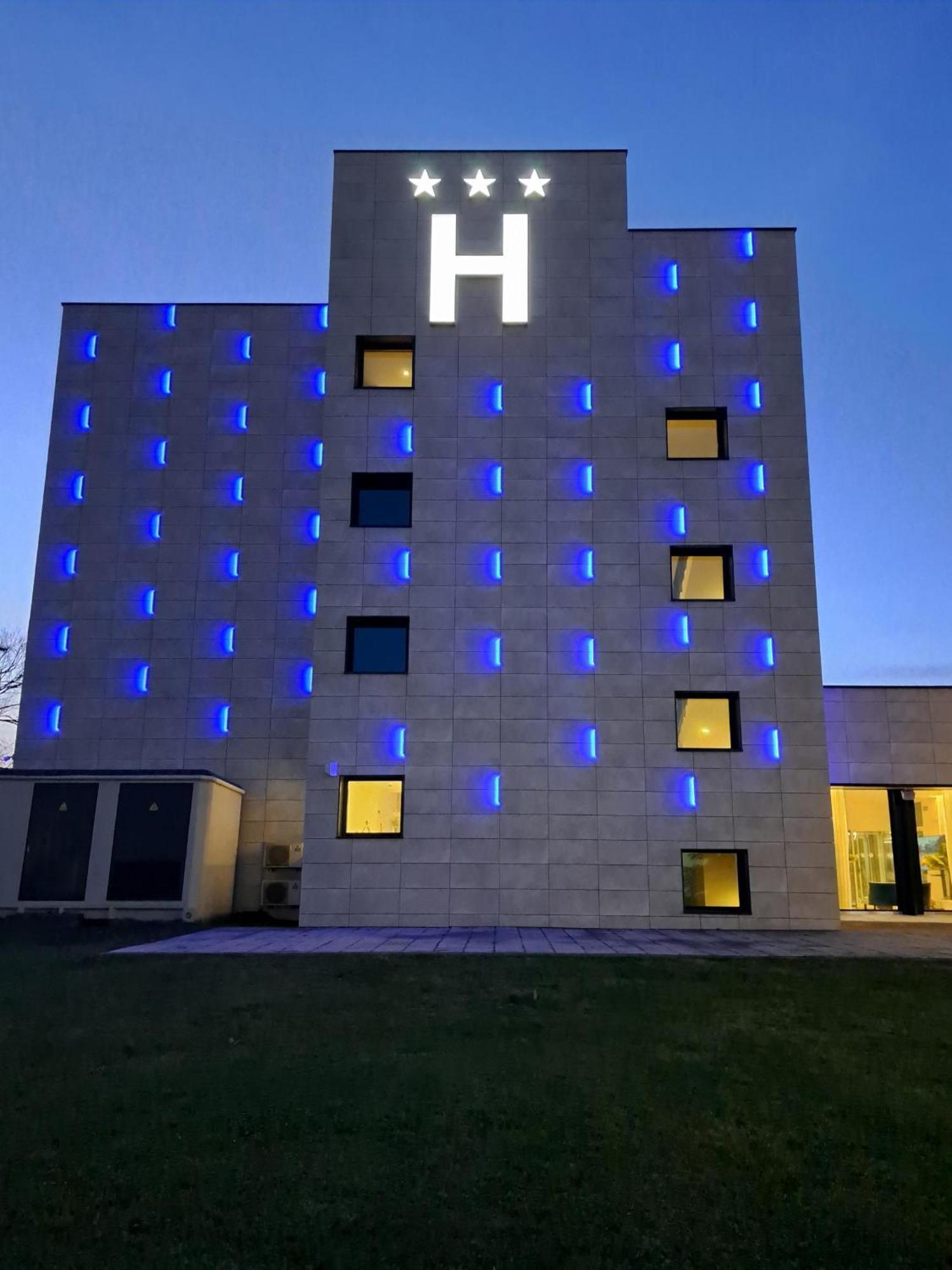 Hotel Puerta