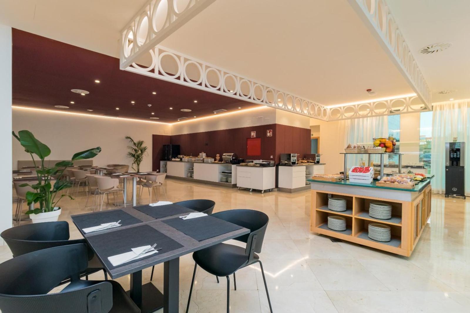 Puerta Hotel Santander