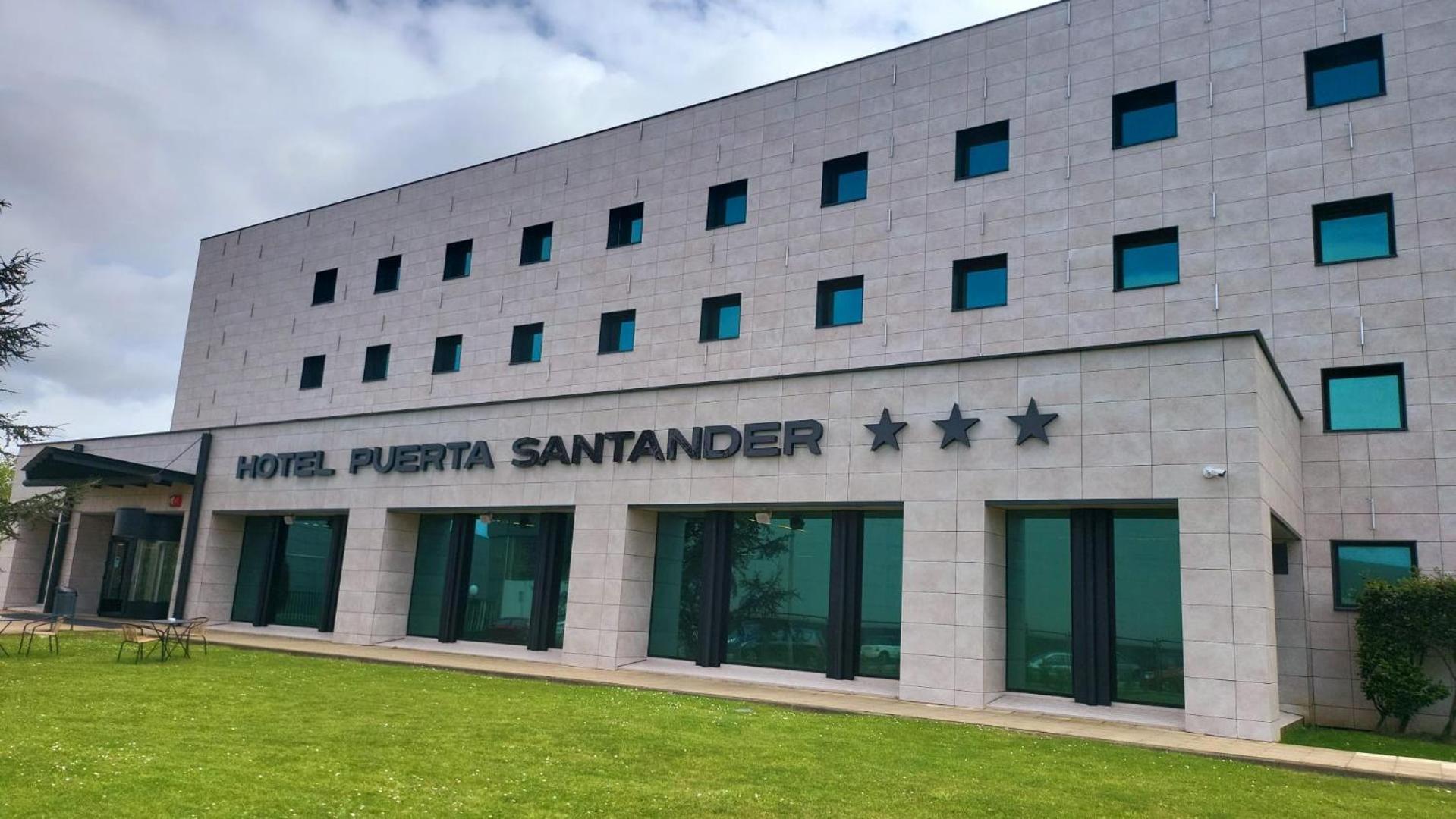 Hotel Puerta
