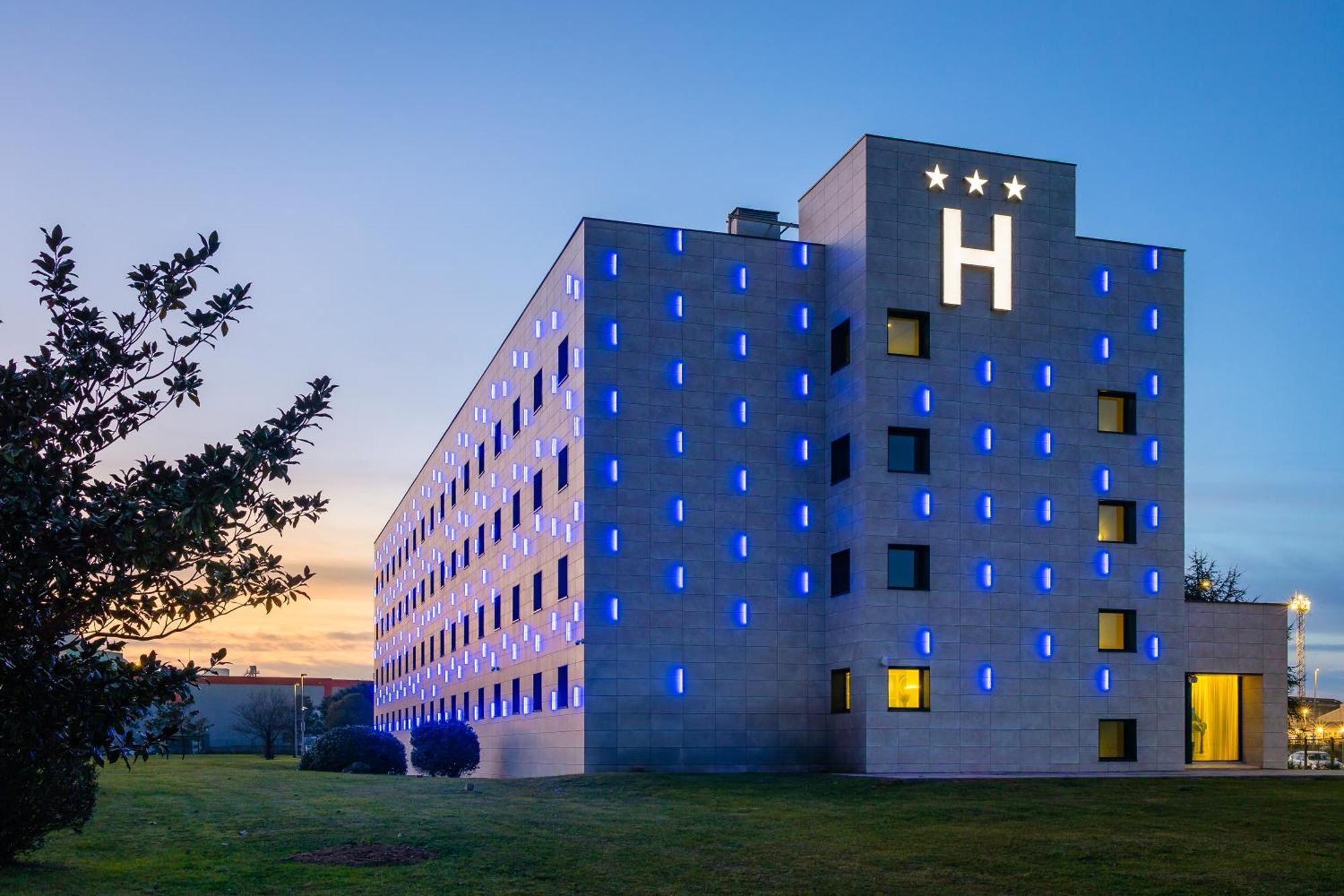 Puerta Hotel Santander